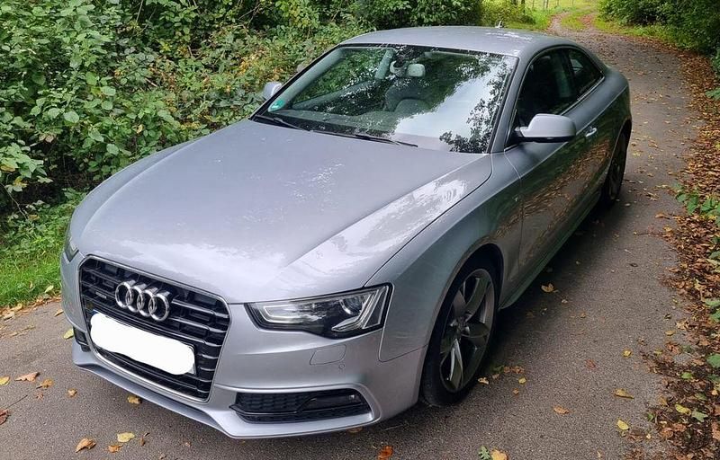 Gebraucht Audi A5 S-Line 190 PS (139 kW) 2015 Silber Coupé