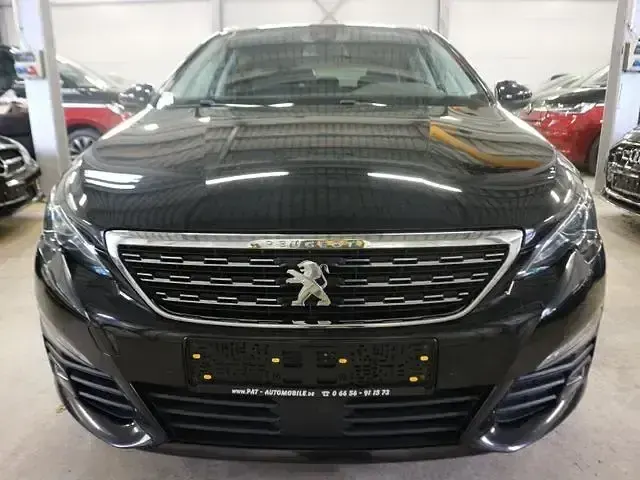 Gebraucht Peugeot 308 SW Allure 131 PS (96 kW) 2021 Schwarz Kombi
