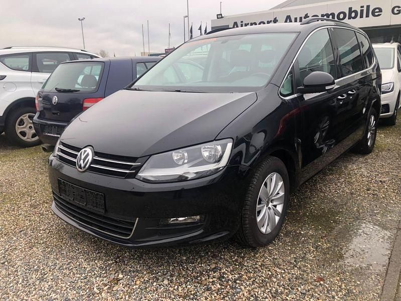 Gebraucht VW Sharan Comfortline 150 PS (110 kW) 2017 Schwarz Van / Kleinbus