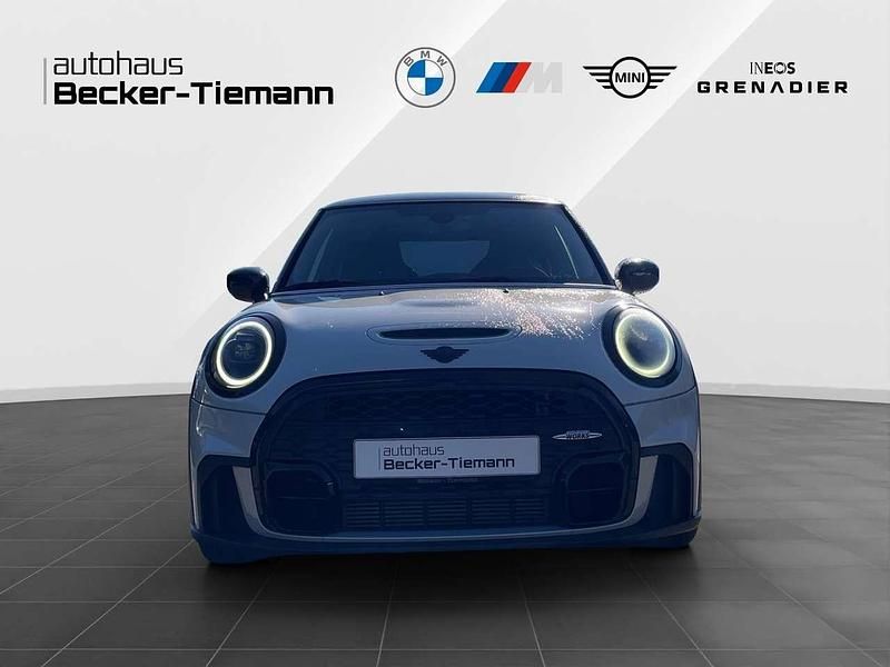 Gebraucht Mini Cooper S 178 PS (130 kW) 2021 White silver metallic Kleinwagen