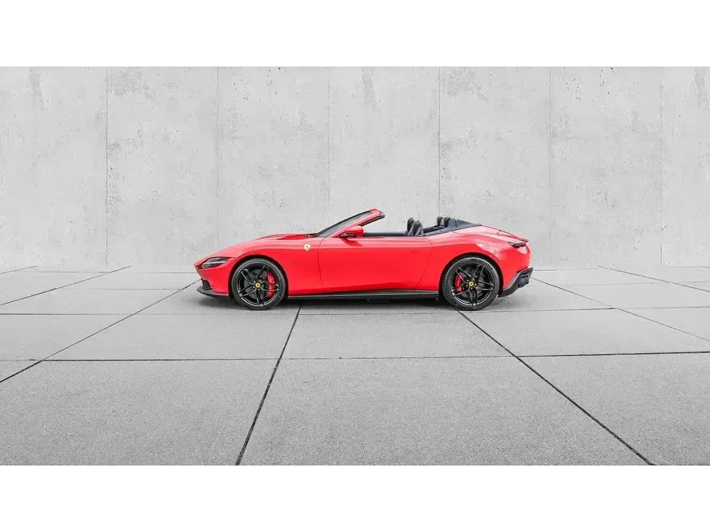Gebraucht Ferrari Roma 620 PS (456 kW) 2024 Rot Cabrio