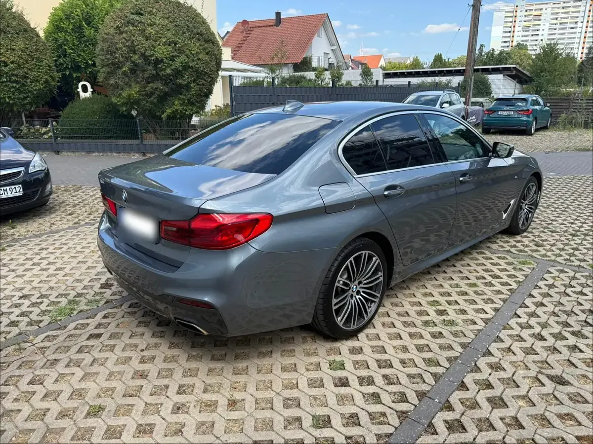 Gebraucht BMW 530 Sport Line 265 PS (194 kW) 2017 Silber Limousine