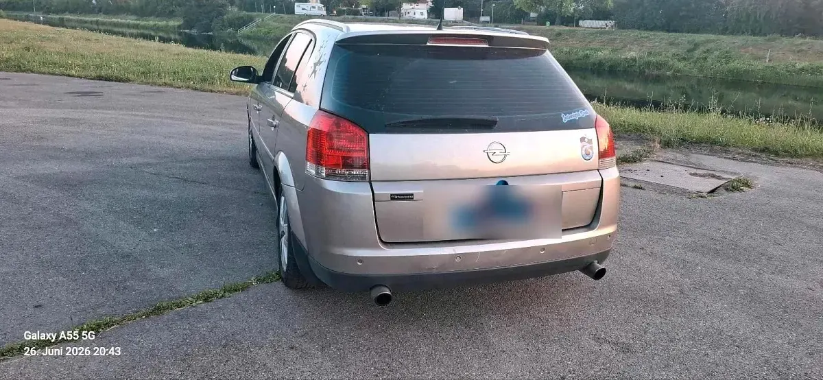 Gebraucht Opel Signum 155 PS (114 kW) 2004 Gold Kleinwagen