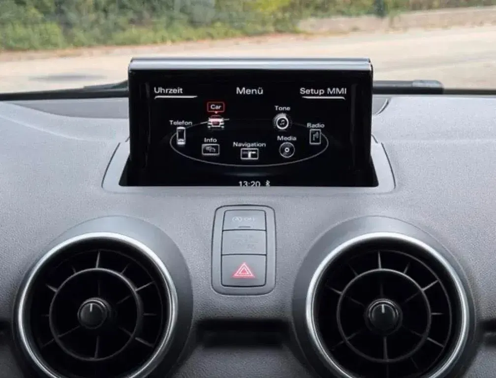 Gebraucht Audi A1 95 PS (69 kW) 2015 Weiß Kleinwagen