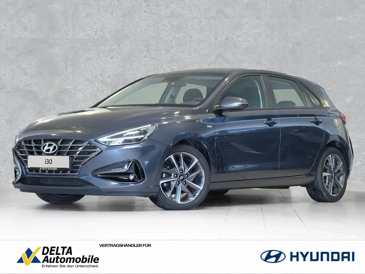 Gebraucht Hyundai i30 Trend 120 PS (88 kW) 2022 Limousine