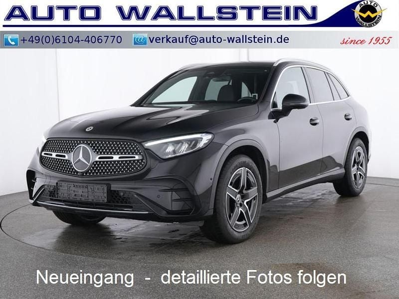Obsidianschwarz metallic Gebraucht 2024 Mercedes GLC220 Advanced Plus SUV | 54.980 € (Superpreis) - Bild 1/4