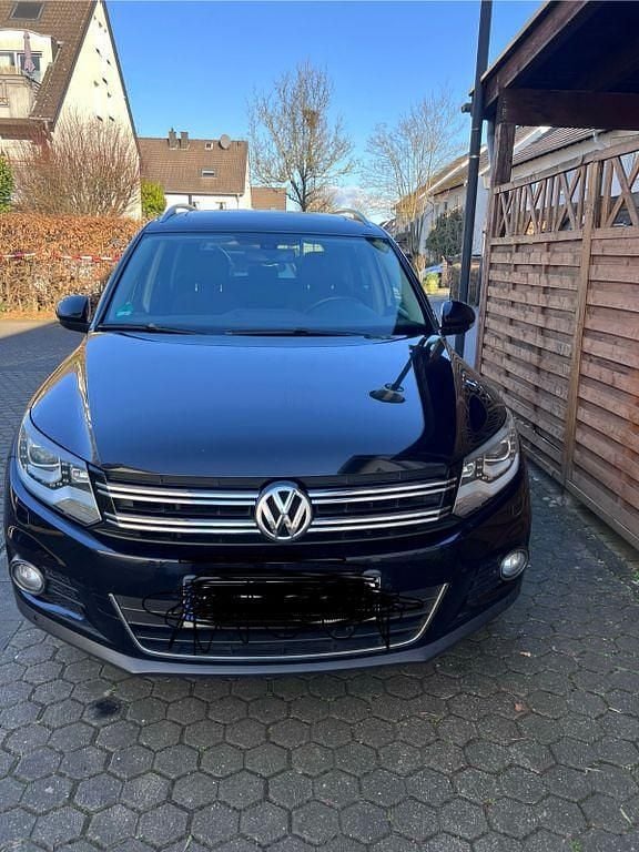 Schwarz Gebraucht 2012 VW Tiguan Sportline SUV | 8.900 € (Guter Preis) - Bild 1/4