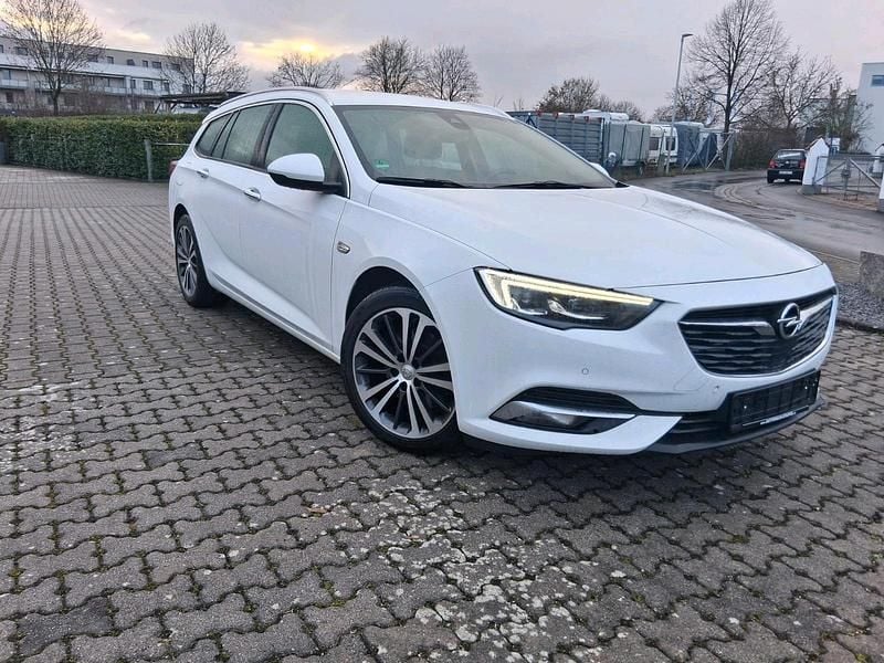 Weiß Gebraucht 2019 Opel Insignia Kombi | 9.500 € (Guter Preis) - Bild 1/4