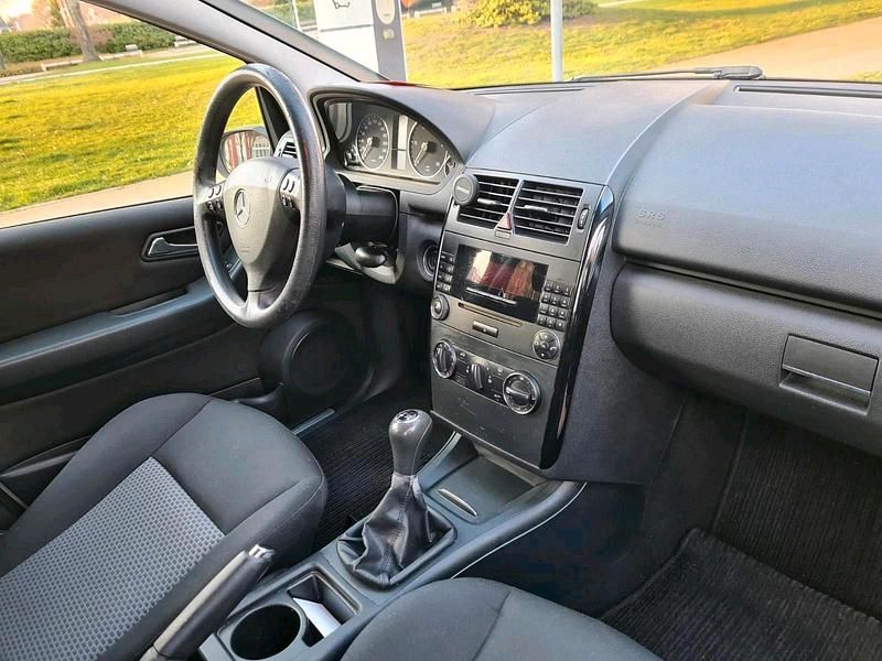 Gebraucht Mercedes A180 109 PS (80 kW) 2004 Silber Limousine