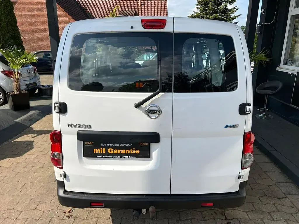Gebraucht Nissan Evalia Comfort 90 PS (66 kW) 2010 Weiß Van / Kleinbus