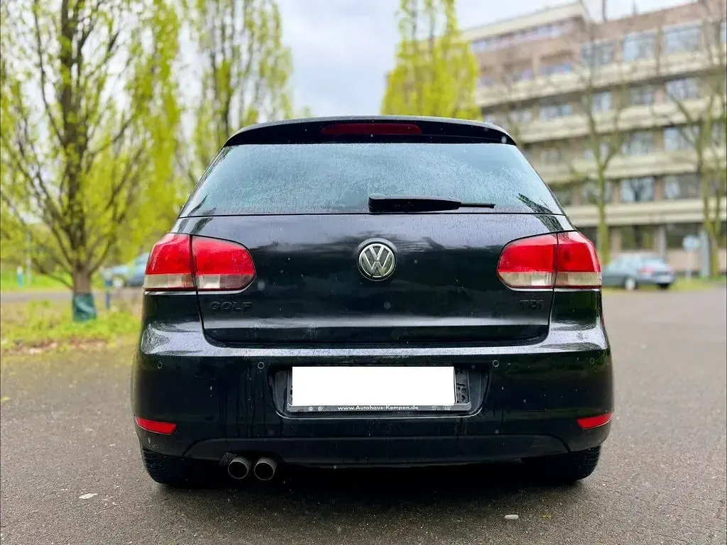 Gebraucht VW Golf VI 110 PS (80 kW) 2008 Schwarz Kleinwagen