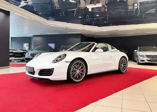 Gebraucht Porsche 911 Targa 4S 420 PS (308 kW) 2018 Carraraweißmetallic (metallic) Cabrio