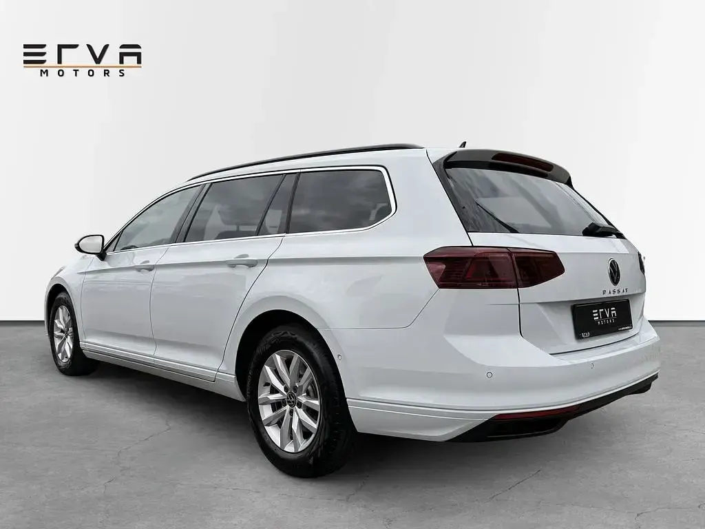 Gebraucht VW Passat Business 150 PS (110 kW) 2023 Weiß Kombi
