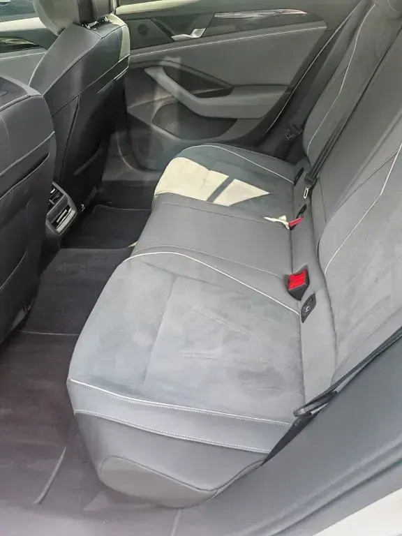 Gebraucht VW Passat Business 150 PS (110 kW) 2024 Weiß Kombi