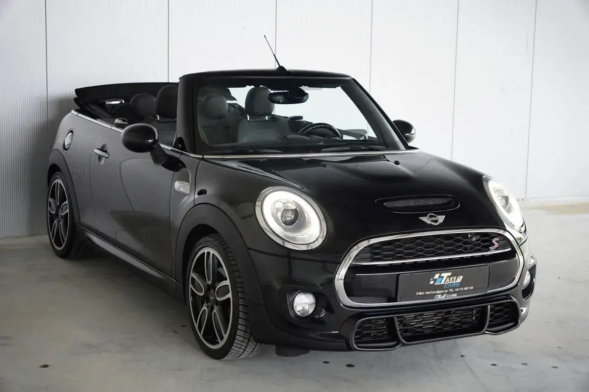 Gebraucht Mini Cooper SD Cabriolet 170 PS (125 kW) 2017 Schwarz Cabrio