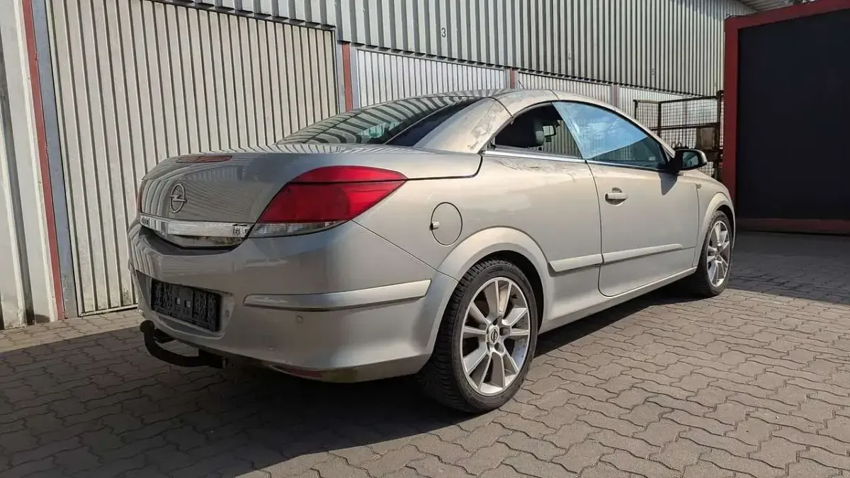 Gebraucht Opel Astra Cosmo 116 PS (85 kW) 2007 Silber Cabrio