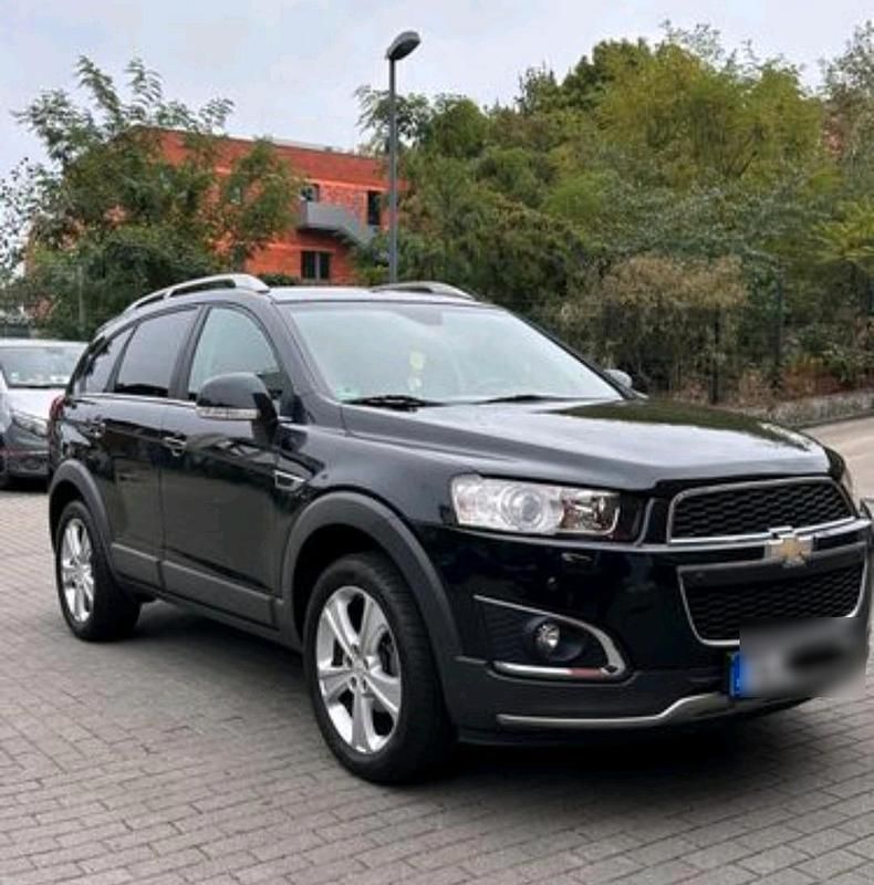 Schwarz Gebraucht 2013 Chevrolet Captiva SUV | 10.500 € (Etwas zu teuer) - Bild 1/4