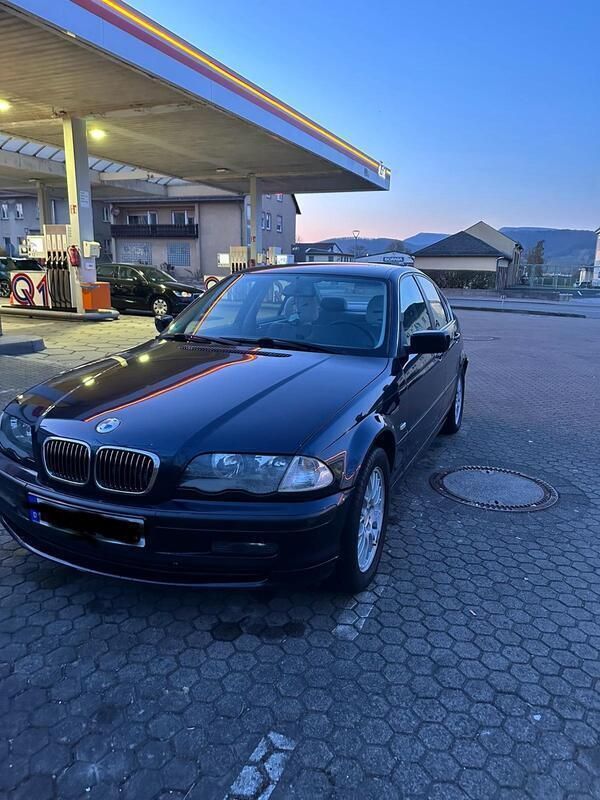 Blau Gebraucht 1998 BMW 320 Limousine | 2.200 € (Superpreis) - Bild 1/4
