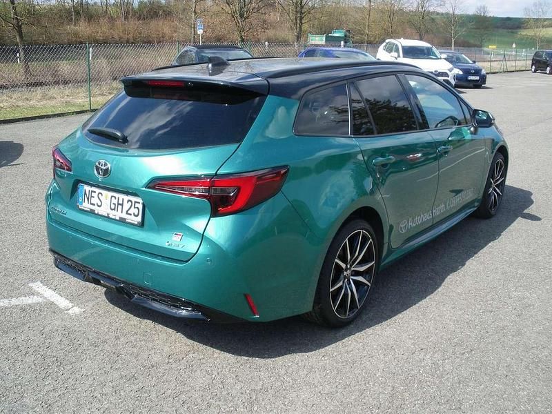 Gebraucht Toyota Corolla Sport 152 PS (111 kW) 2024 Grün Kombi