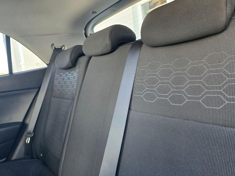 Gebraucht Kia Rio Spirit 99 PS (72 kW) 2017 Weiß Limousine