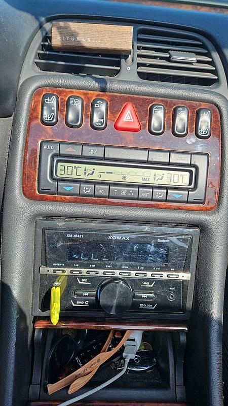 Gebraucht Mercedes CLK320 248 PS (182 kW) 2000 Blau Cabrio