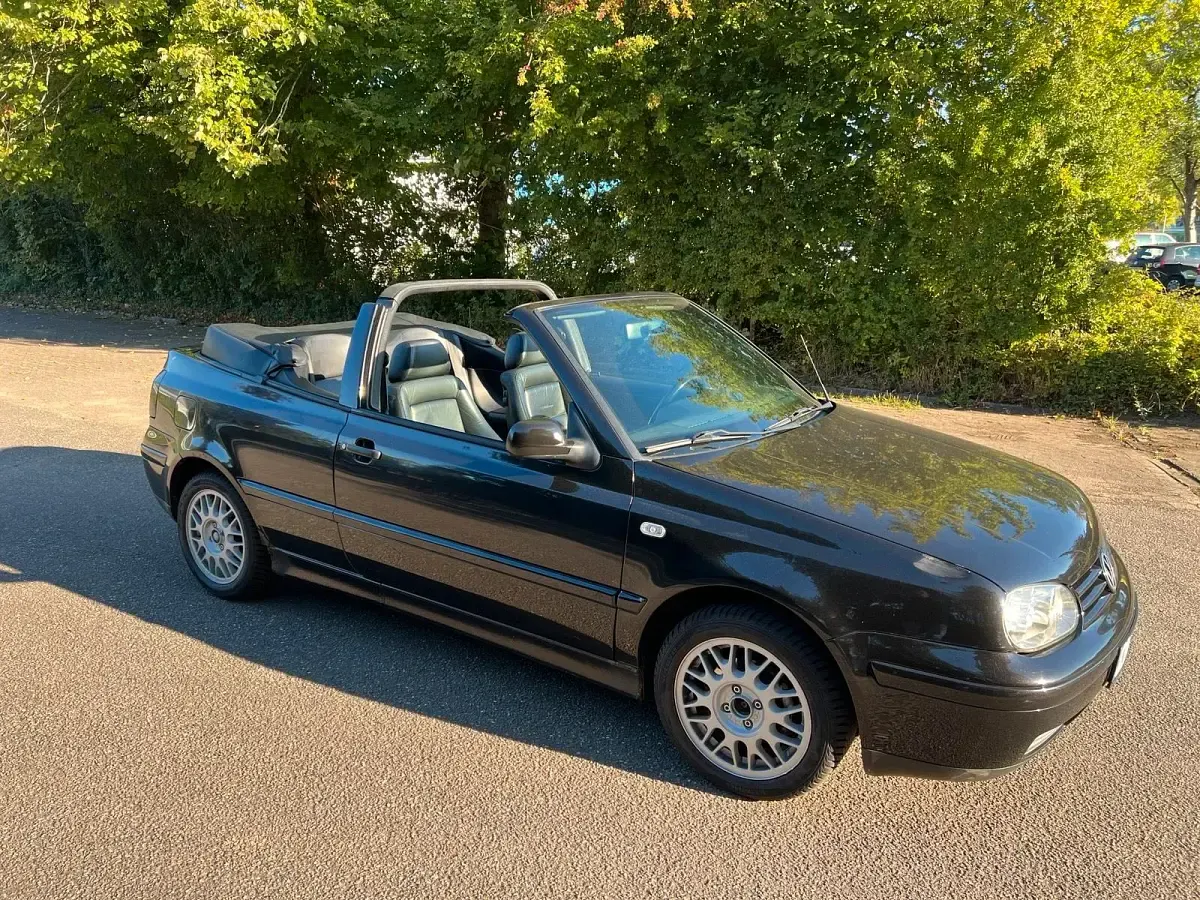 Gebraucht VW Golf 90 PS (66 kW) 2000 Schwarz Cabrio