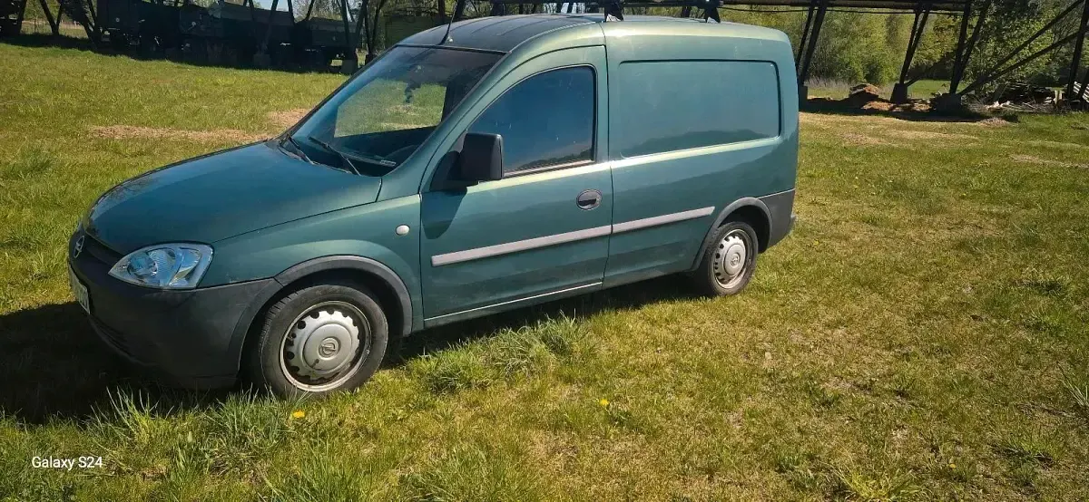 Second-hand Opel Combo 87 CP (63 kW) 2002 Verde Monovolum
