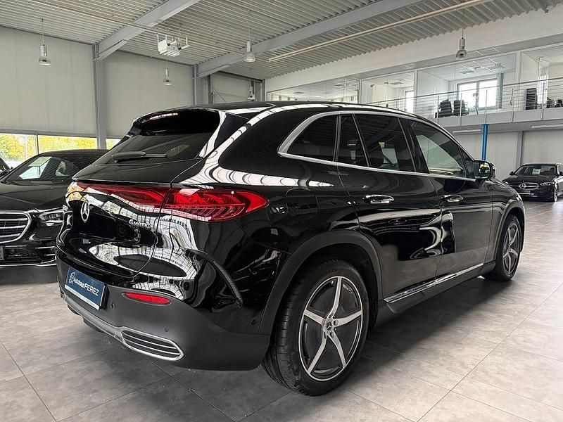Gebraucht Mercedes EQE500 AMG Line Premium Plus 300 kW (408 PS) 2023 Schwarz SUV