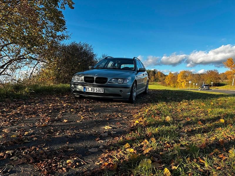 Gebraucht 2002 BMW 325 Kombi | 2.700 € (Fairer Preis) - Bild 1/4