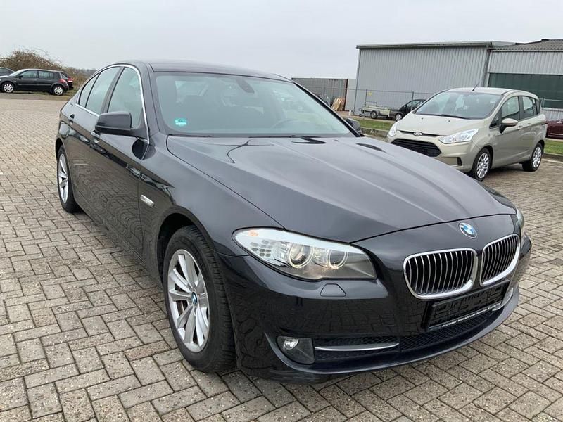 Gebraucht BMW 520 184 PS (135 kW) 2012 Grau Limousine