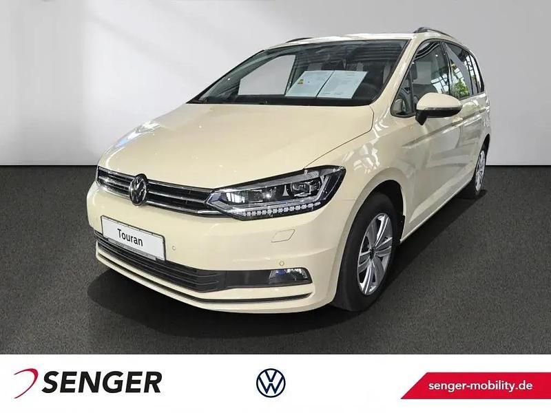 Hellelfenbein Neu 2025 VW Touran Trendline Van / Kleinbus | 53.460 € - Bild 1/1
