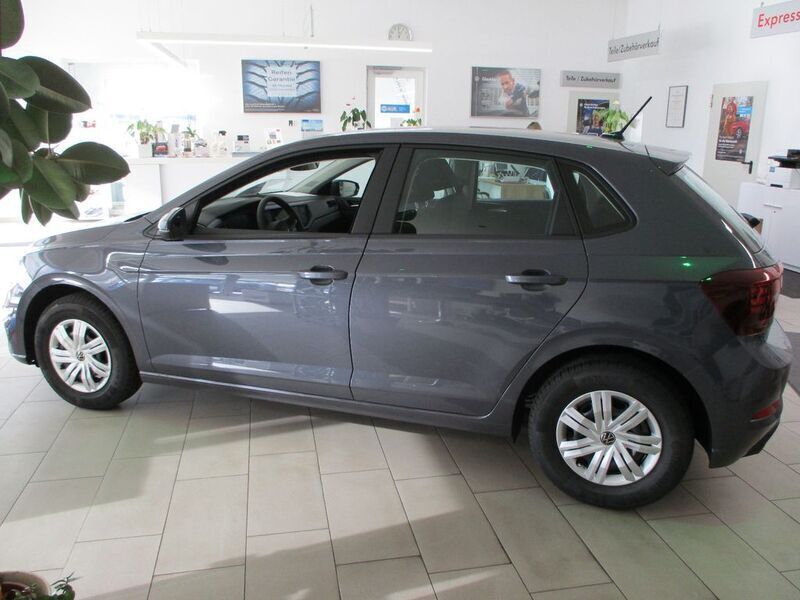Gebraucht VW Polo 80 PS (58 kW) 2024 Grau Limousine