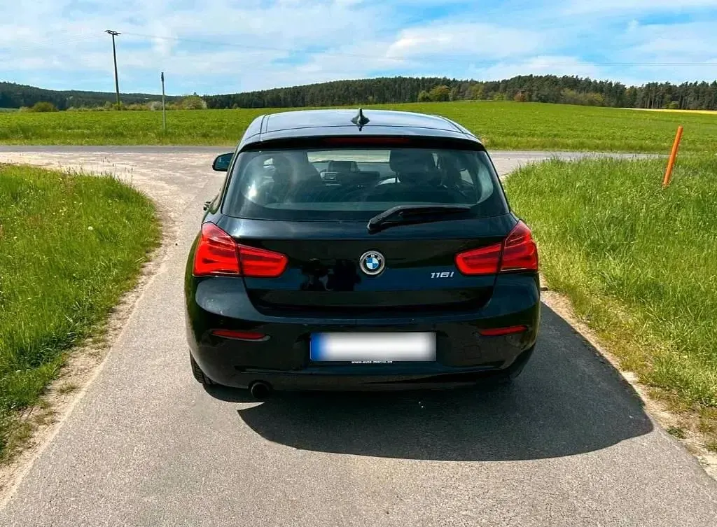 Gebraucht BMW 116 M Sport 109 PS (80 kW) 2016 Schwarz Kleinwagen