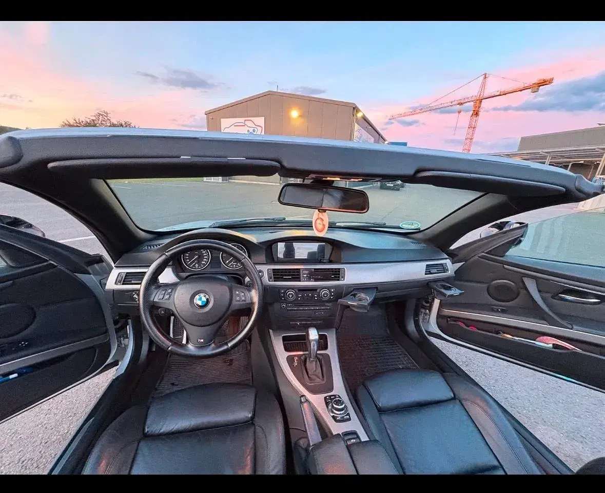 Gebraucht BMW 325 Cabriolet 204 PS (150 kW) 2011 Silber Cabrio
