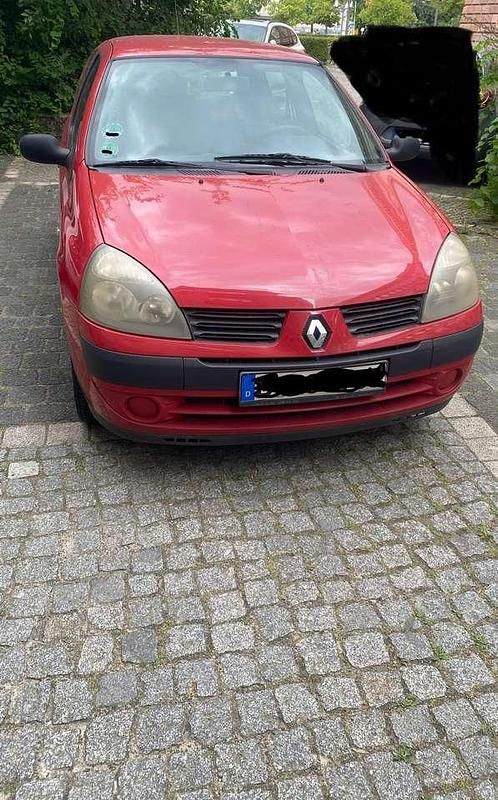 Rot Gebraucht 2004 Renault Clio II Limousine | 2.200 € (Teuer) - Bild 1/4