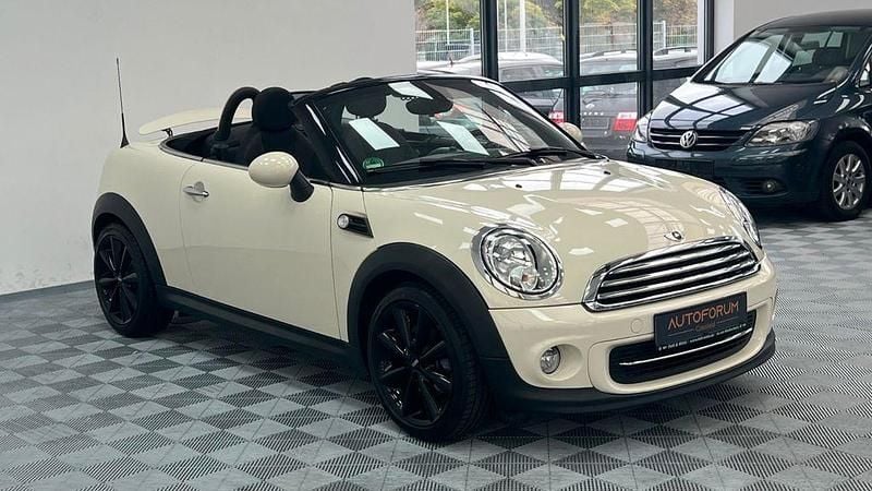 Weiß Gebraucht 2013 Mini Cooper Cabriolet Cabrio | 7.777 € - Bild 1/4