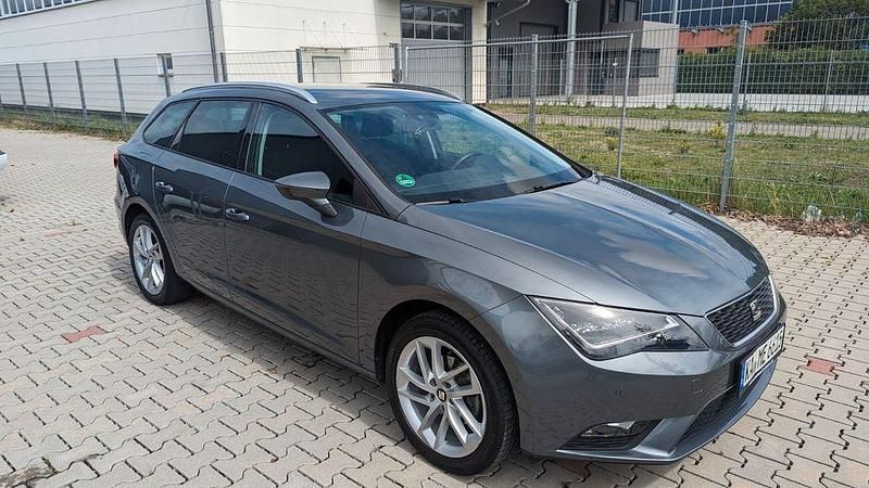 Grau Gebraucht 2016 Seat Leon ST Style Kombi | 11.000 € (Fairer Preis) - Bild 1/4