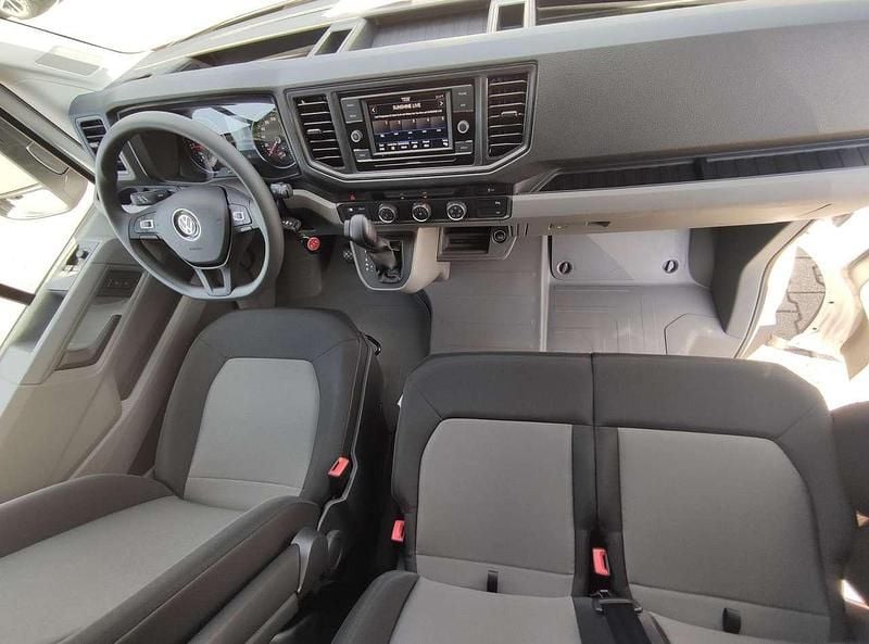 Gebraucht VW Crafter 140 PS (102 kW) 2024 Candyweiß Van