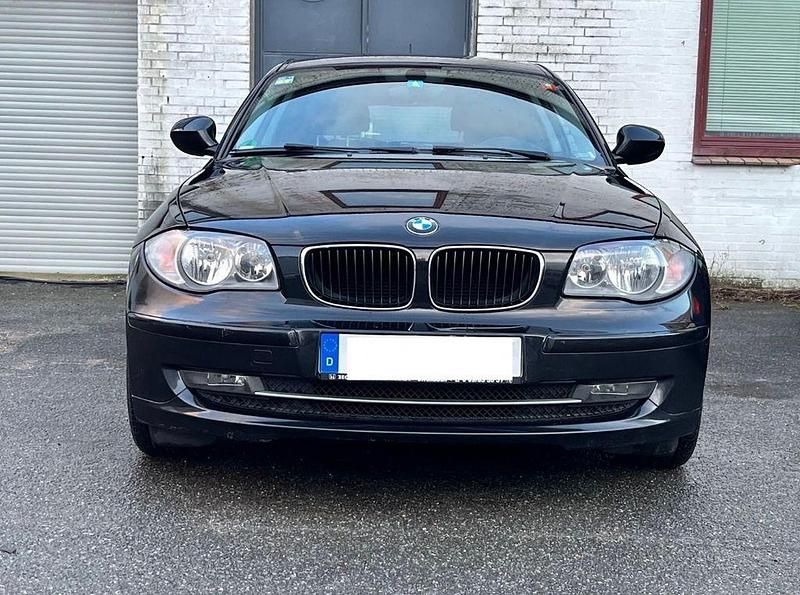 Schwarz Gebraucht 2010 BMW 116 Kleinwagen | 4.000 € (Fairer Preis) - Bild 1/4