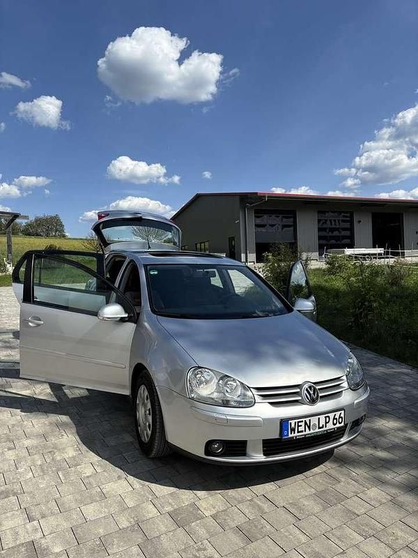 Grau Gebraucht 2006 VW Golf V Goal Kleinwagen | 2.000 € (Guter Preis) - Bild 1/4