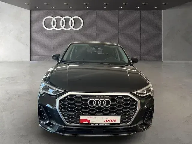 Gebraucht Audi Q3 Sportback Performance 150 PS (110 kW) 2023 Mythosschwarz metallic SUV