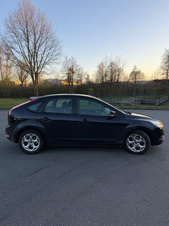 Gebraucht Ford Focus 101 PS (74 kW) 2009 Schwarz Limousine