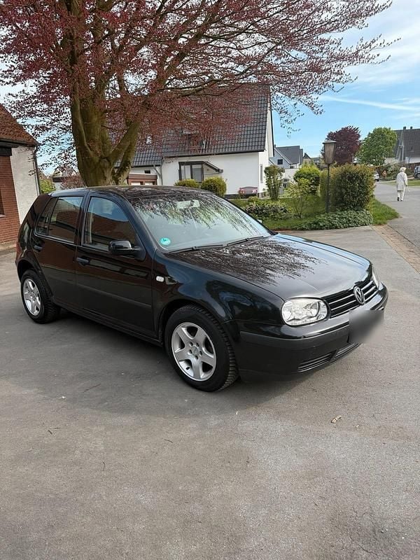 Second-hand VW Golf IV 75 CP (55 kW) 2003 Hatchback