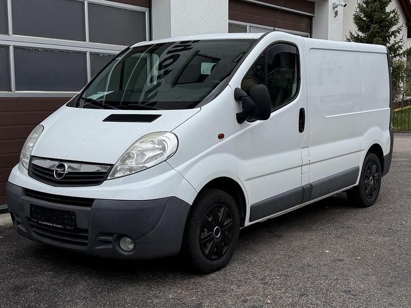 Gebraucht Opel Vivaro 114 PS (83 kW) 2013 Weiß Van / Kleinbus