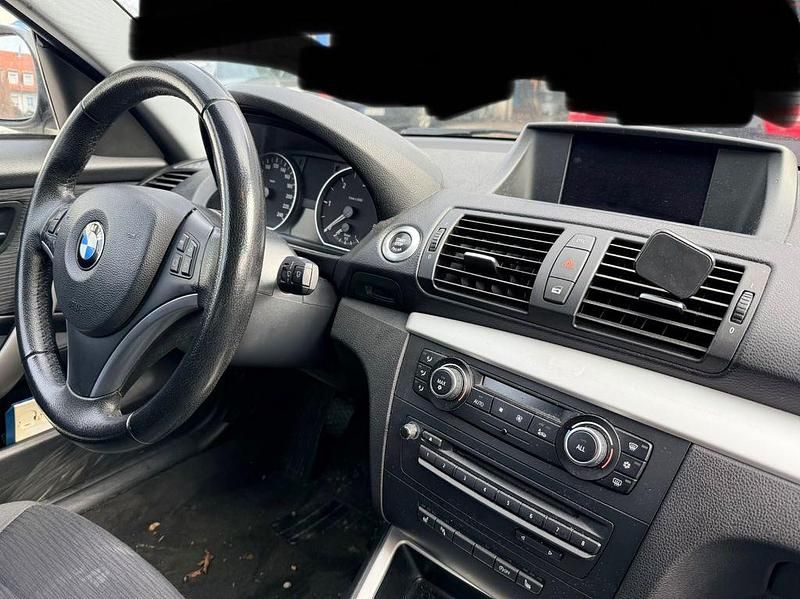 Usata BMW 118 143 CV (105 kW) 2009 Argento Utilitaria