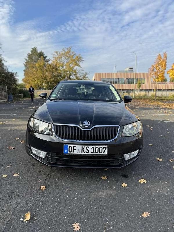 Gebraucht 2016 Skoda Octavia Ambition Limousine | 10.499 € (Fairer Preis) - Bild 1/4