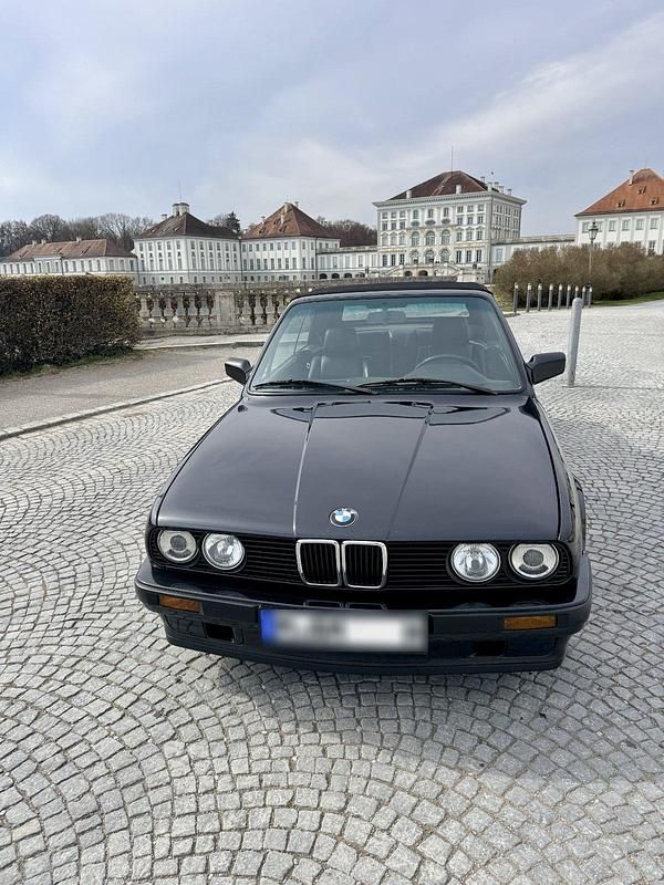 Gebraucht BMW 318 Cabriolet Shadowline 113 PS (83 kW) 1990 Schwarz Cabrio