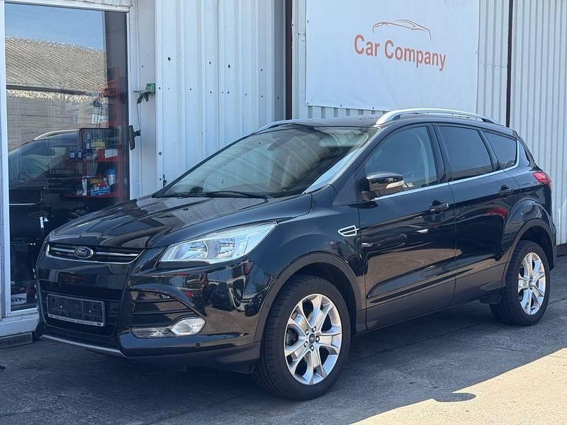 Gebraucht Ford Kuga Titanium 163 PS (119 kW) 2014 Schwarz SUV