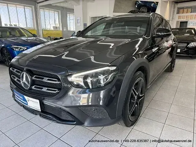 Gebraucht Mercedes E200 360 PS (264 kW) 2021 Grau Kombi