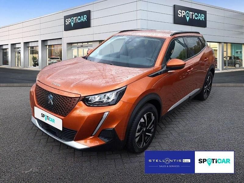 Gebraucht Peugeot e-2008 Allure 100 kW (136 PS) 2021 Orange SUV